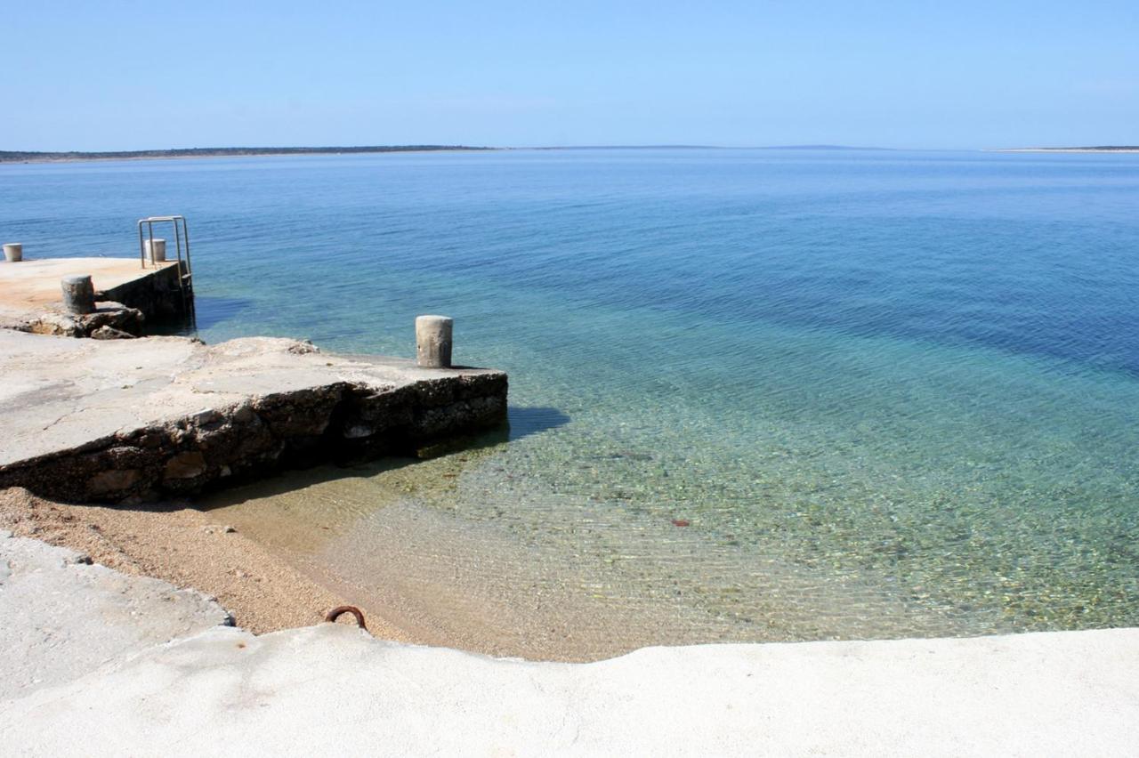 Apartments By The Sea Mandre, Pag - 4101 Kolan Exterior photo