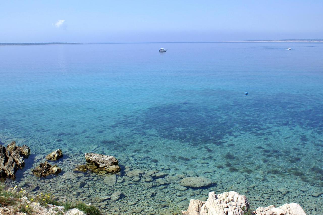 Apartments By The Sea Mandre, Pag - 4101 Kolan Exterior photo
